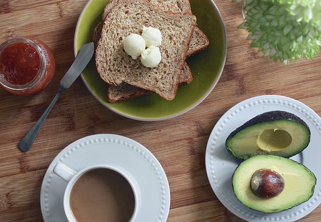 breakfast-1425702_640