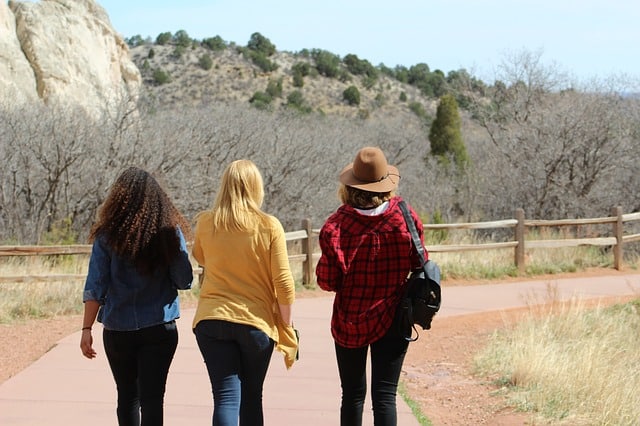 friends-842580_640