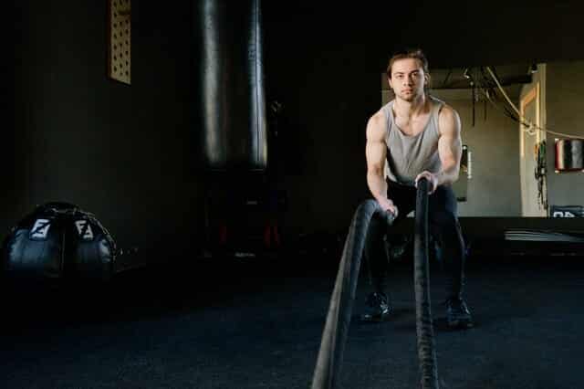 man-exercising-at-a-gym-4164510