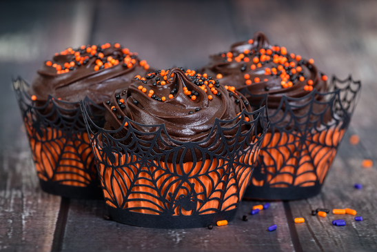 photodune-13124400-dark-rich-chocolate-halloween-cupcakes-xs