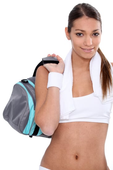 photodune-3104736-woman-with-gym-bag-xs