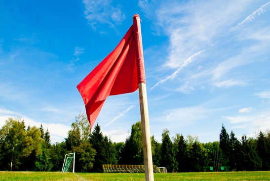 photodune-3116150-red-flag-xs